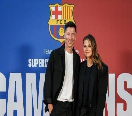 万妻确认莱万巴萨生涯近末：要像挤柠檬般榨取今季