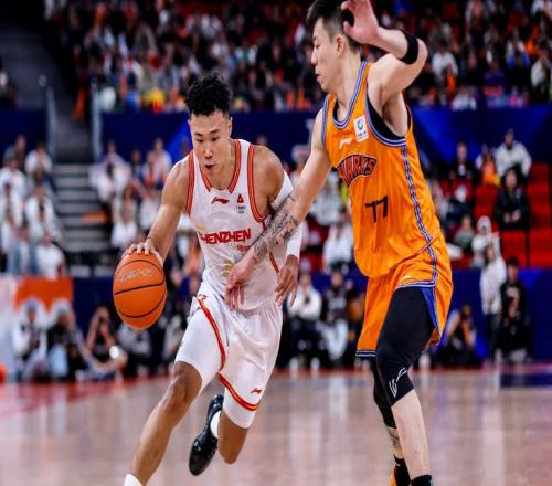 轰43分，几乎拿全队一半得分，打服沪蜜！球迷：国家队没你我不看