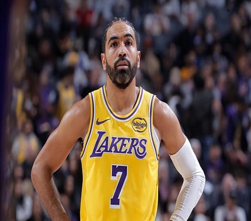 要交易就赶紧交易，湖人真没必要继续让替补控卫出场了