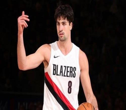 阿夫迪亚：我想为队友们全力以赴但确实还未恢复到最佳状态