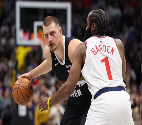 快船客场惨败掘金近20战16胜4负！约基奇31分12板率队4人得分20+