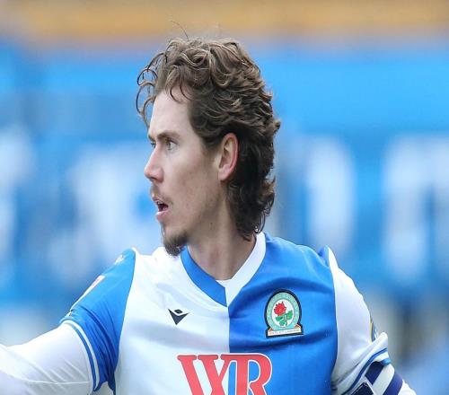 电讯报：因违反合作约定，布莱克本被其球衣供应商Macron起诉