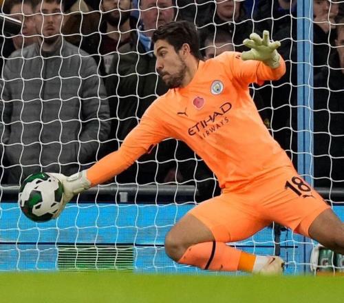 周六谈妥！曼城替补门将无限接近加盟森林曾神扑造英超四连冠