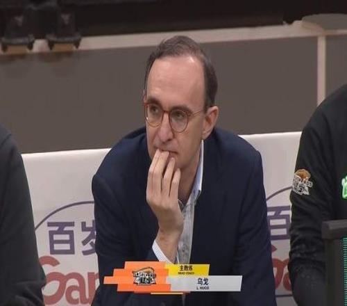 3后卫52分辽宁男篮14分大胜鄢手骐18+2核心表现乌戈调动积极性