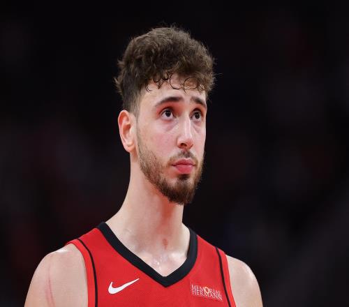 火箭战胜独行侠申京和杜兰特进攻效率都低下火箭靠什么赢球