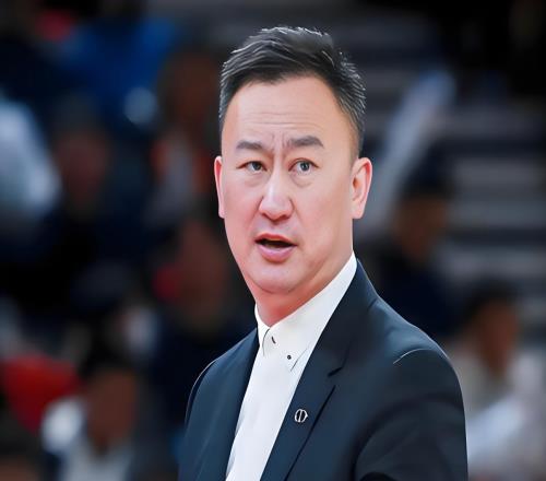 上午11点半！CBA公司给青岛外援开出罚单，刘维伟也被罚款