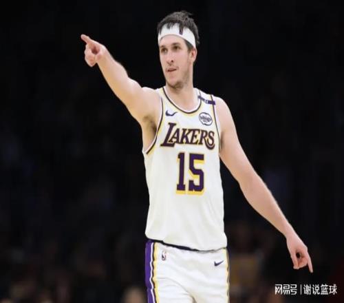 湖人客战东部劲旅，里夫斯接近复出，两原因让紫金军被看衰