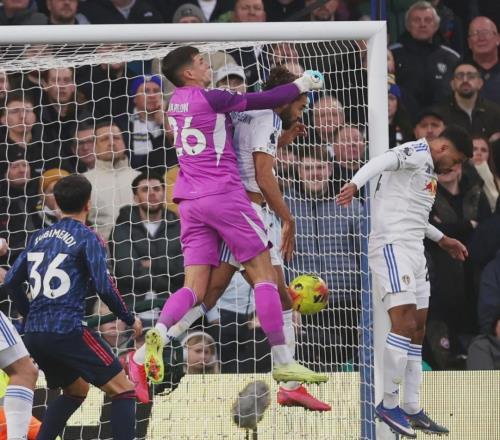 记者：阿森纳考察科林蒂安中卫新星！枪手认真评估夏天收购小蜘蛛