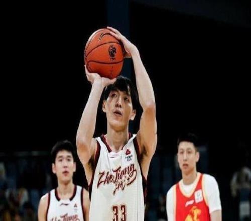 唉！单节6分，三分37中7，3名国字号18中0，名记根本不像职业队