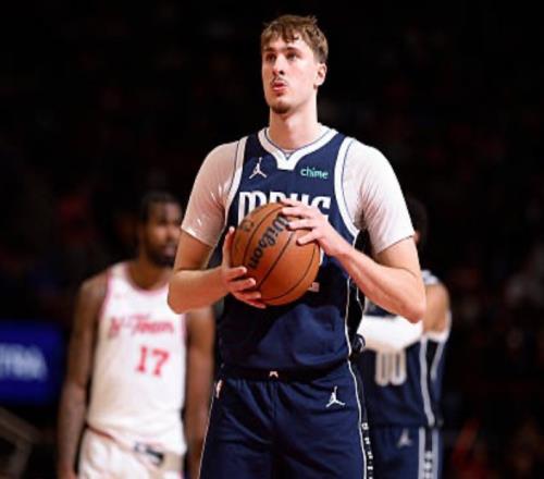 34分12板5助！就在今天，2项前无古人的NBA纪录被弗拉格达成了