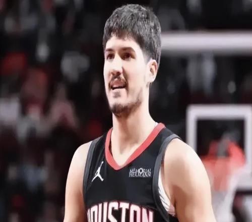 火箭111107独行侠球员评价：4人优秀，3人及格，2人低迷