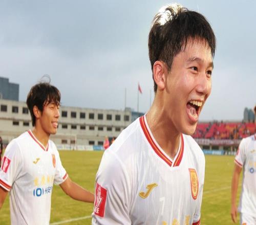 07年天才加盟！重庆铜梁龙胆子太大了，全华班踢中超或直接降级