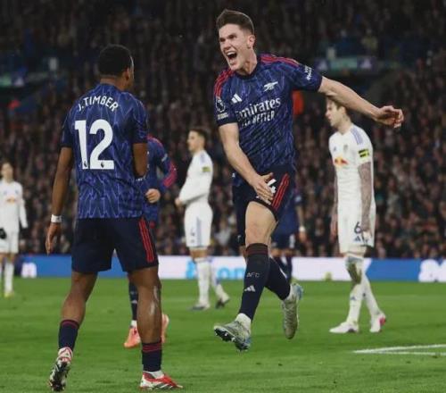 英超争冠已无悬念曼城维拉同时掉链子阿森纳成最大赢家