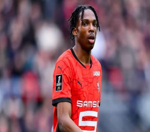 记者：利物浦仍担心截胡雅凯，正努力尽快敲定交易