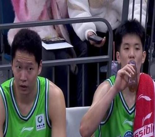 央视不播！今晚735，山东客战鱼腩，高诗岩PK林庭谦，邱彪冲连胜