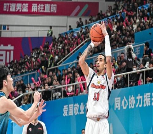 中国篮坛最疯狂一夜！32队16场激烈厮杀：广东北京全被爆冷掀翻