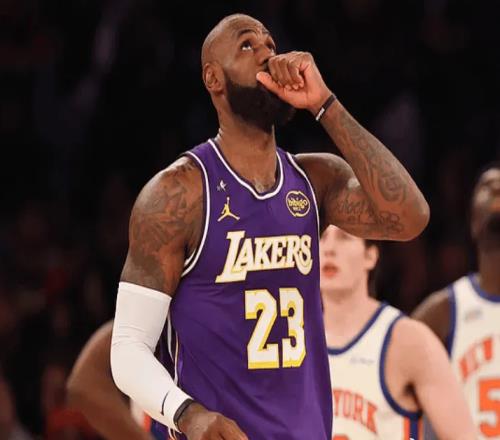 30分15板8助！就在今天，一项尘封60年的NBA纪录被东契奇打破了