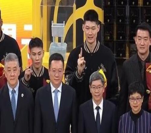 ����2425������ڽ����ع��㽭�����ָߴ�2000���ֽ���