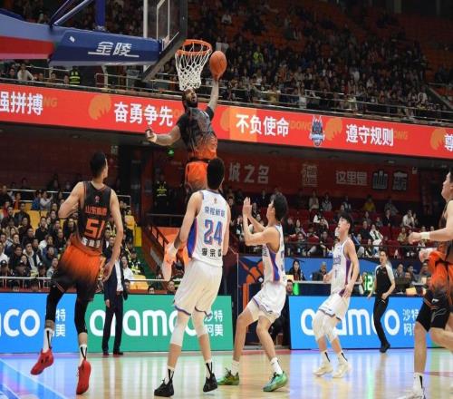 ��������23����ս�Ĵ�������˹��ͣ��ʤ�㼸��