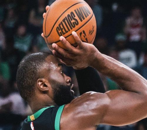 ɭ����С�ڷ����ս῭������4��ʤ������29��7������ͼķ16+11