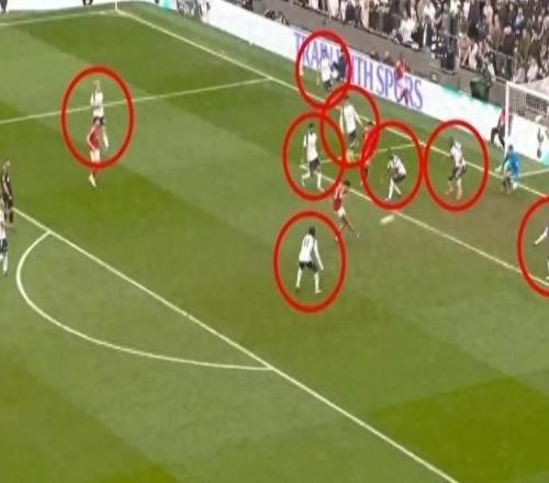 �ȴ̷�����ͬ������03�Ұ�ɭ��������ŭ�⡰��С��