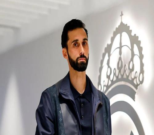 ���׻ʼ�������32�����ﾺ��