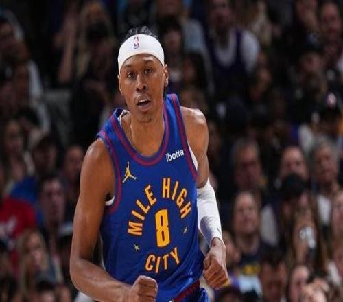 ����ɭ̸ȱϯ���ܣ���ʱ���ݺݴ�һȭ�Ǻ��������Ǹ���ƴ��