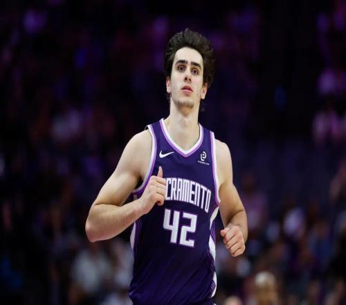 32+30+22�������������������İ��ʦ������˧���ܴ�