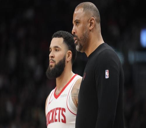 ��ս1���£��������2+1��բ������ʤ��5λ�����ڶȿ�ӭ��������