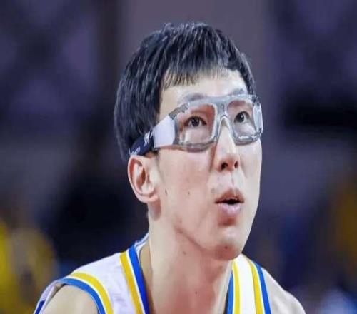 �����ų�CBA�����з���2ս����22��5�����ѣ��ͽ�������ɶ����