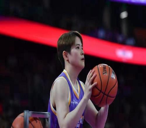 WCBAȫ������ĩ����������㽭�Ӷ��ɶ�18�ֻ�ùھ�