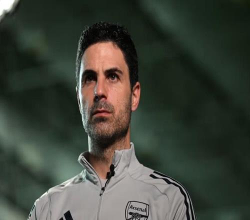 Ӣý����ɭ�ɽ��Ľ��ڶ�������ʼұ���˹���м�ǰ��