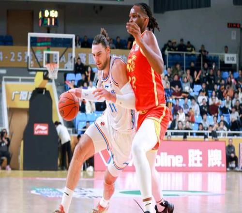 ������ǿ���ߣ�ɽ��ǩ��2��15���ܴ���������������������28+5