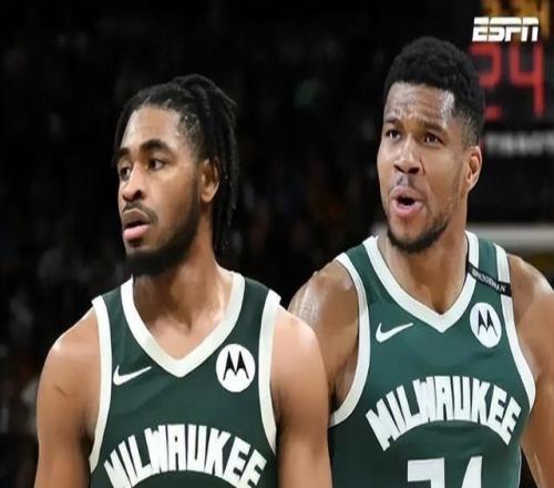 ��С�𳵡��ѹ죡��¹�õ���÷¡����˹��һվCBA