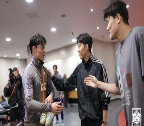 韩国国脚吴贤揆：夏窗未能转会德甲，那段日子并不轻松