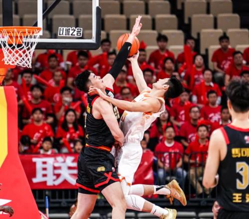 9����0��1����Ӯ20�ֵľ�����ֵΪ�����������������NBA��ѡ��