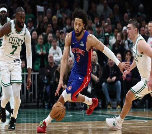 凯尔特人杰伦布朗抨击球迷对“65场规则”的批评：当初都支持