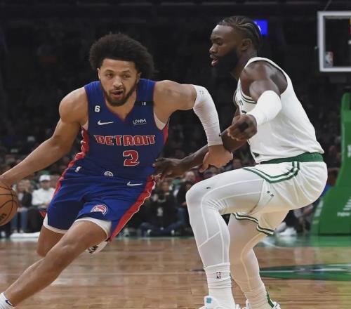 ��������Ե������65����������ŭ��NBA����ֱʽ��Ӧ