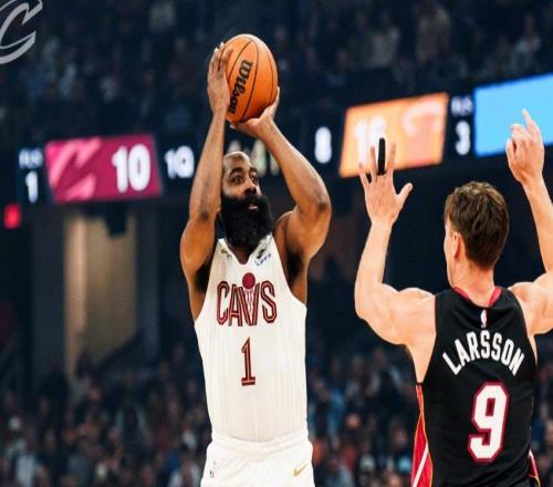 ����׼��˫����ʿ�Ұ��Ȼ��Ȼ�ȫ��8����˫����ʿ̻¶��������