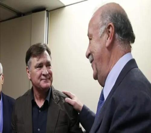 卡马乔：阿韦洛亚在皇马干得不错西班牙是世界杯争冠热门