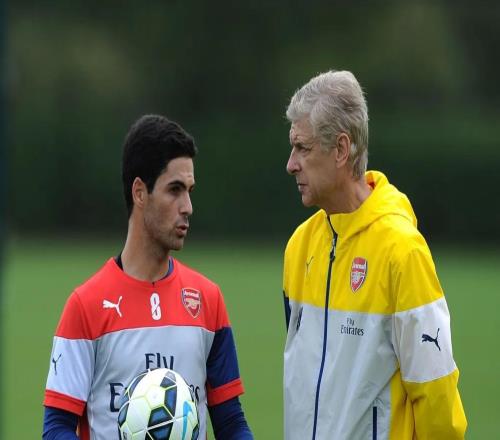 �Ų��ף��¸��վ�ǹ����˧ʱ�����������ͻ�ǣͷ��ս��������