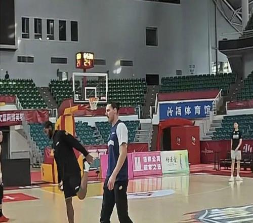 ɽ����������"ʵʱ��"��λ��˹�ٶ�ǰ����Ԯչ����ӽ�ȡ��