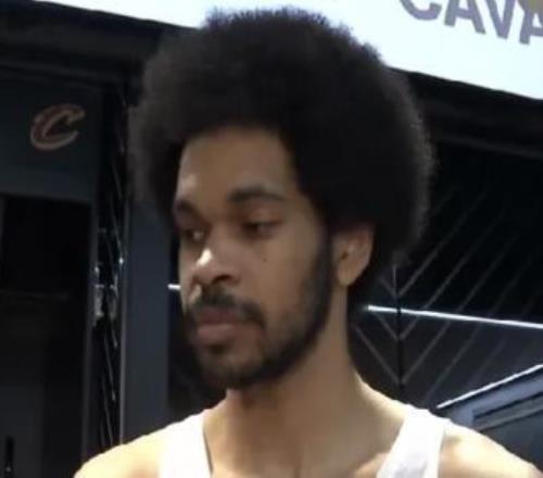 ����18��10������ʿҩ��������ȡ�Ȼ������°�Լ��Ϊ�侰