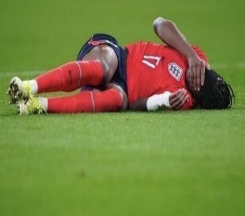 ����38���ӱ㱻����������������ߣ����Ű�����������ϥ����