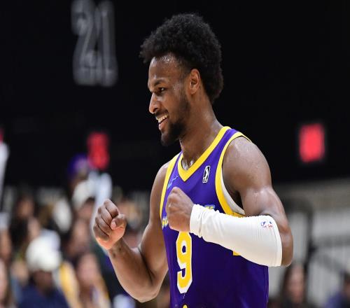 3��3սȫʤ���������4�������Ų����׵Ͽ�ڹ��Ե�ɺ���һ����ͦ