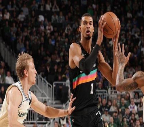 �İ�����23+15��˹��22����˫���̿ͳ�32�ִ�ʤ��¹