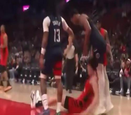 ����ˤ������T�����ɭ�쵽NBA�����׸����շ�����Ԥ�Ʒ���2000��Ԫ