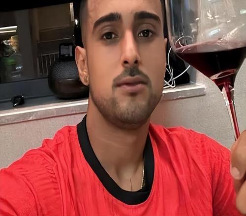 �ϸۺ��������÷�׶����������ʸ���������г���Ӯ��һ��