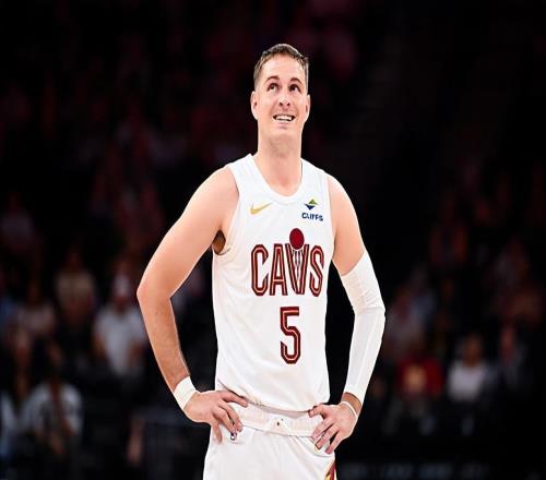 ��ȫ���ʺϵ������ߣ���ʿǿ��Ͷ�ֵ��ָж��ܵ������ŵ�Ӱ��