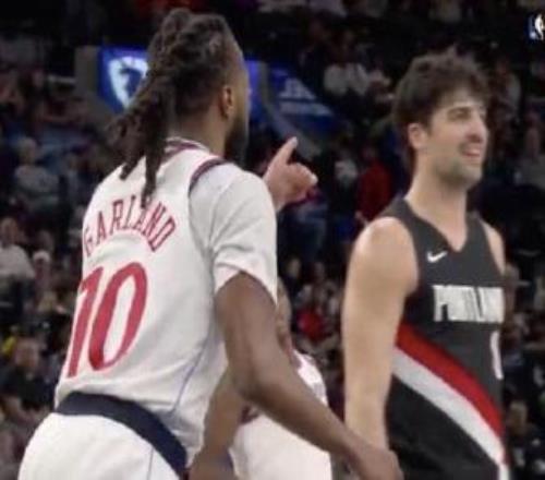 ���յ�30+6�������ս�촬5��ʤ�������28+11+8С��23+8